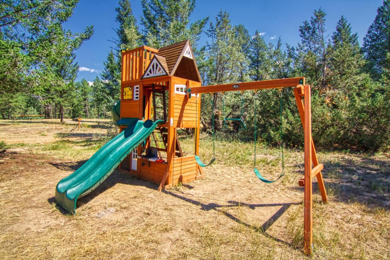The Raven'S Nest Resort & Campground Fairmont Hot Springs Exterior foto